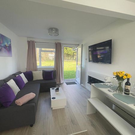 Look No Further Gorgeous Newly Renovated Contemporary Chalet Sandown Bay Holiday Centre Exteriér fotografie