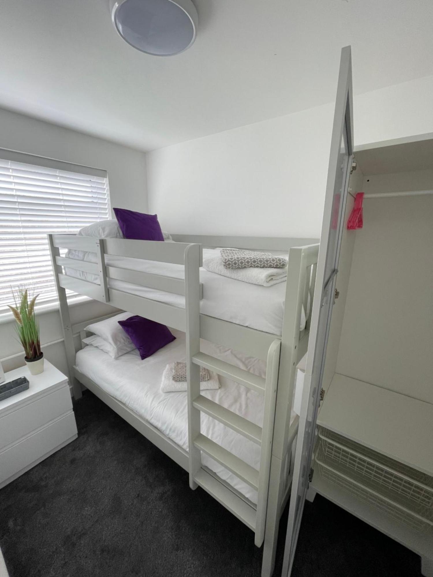 Look No Further Gorgeous Newly Renovated Contemporary Chalet Sandown Bay Holiday Centre Exteriér fotografie